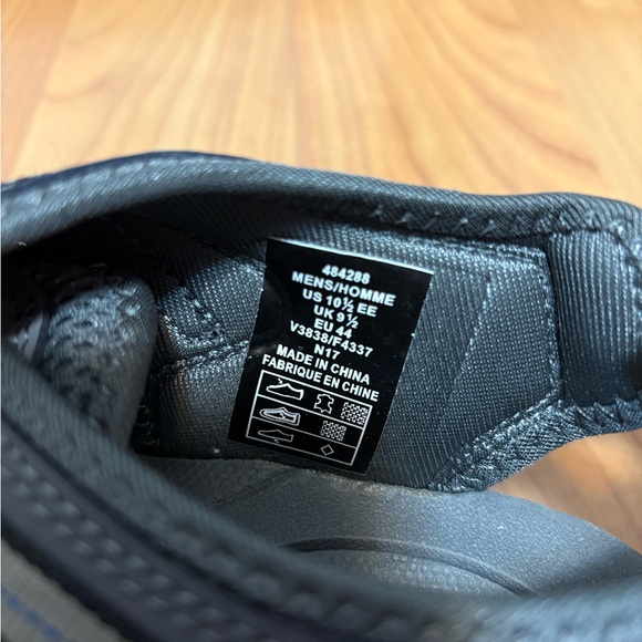 Lands’ End men’s water shoes - size 10.5 EE - Picture 4 of 7